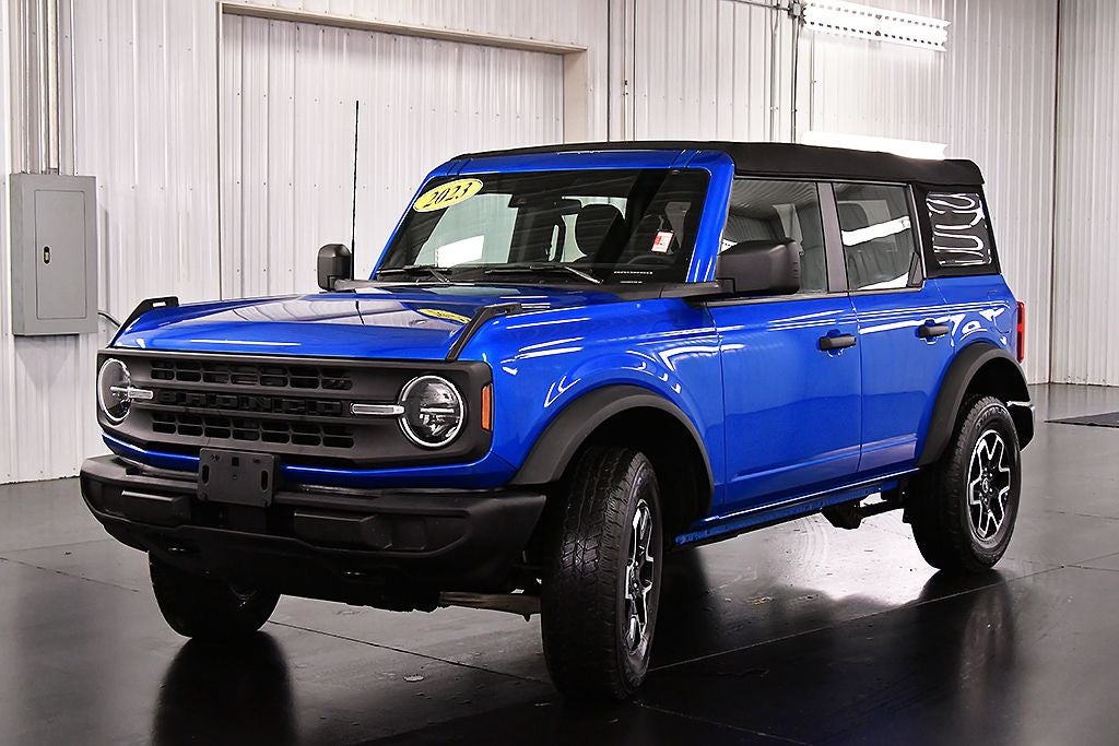 2023 Ford Bronco Base