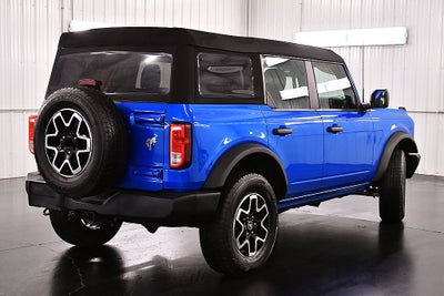 2023 Ford Bronco Base