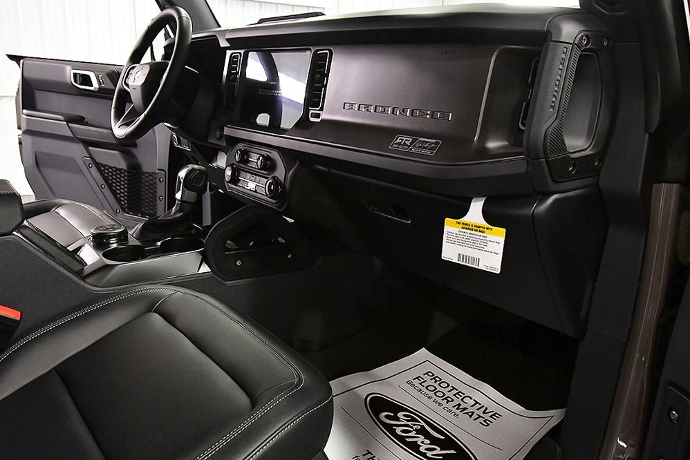 2026 Ford Bronco Big Bend Tuscany Black Diamond