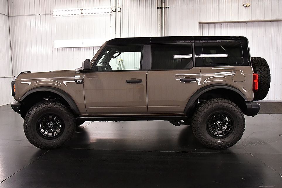 2026 Ford Bronco Big Bend Tuscany Black Diamond