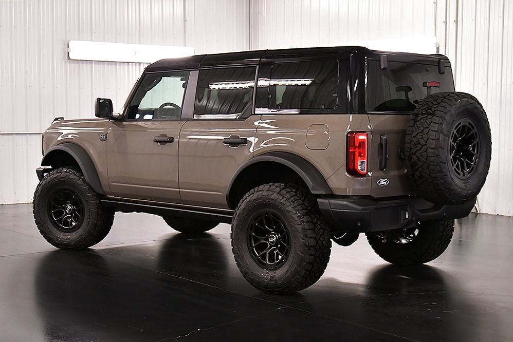 2026 Ford Bronco Big Bend Tuscany Black Diamond