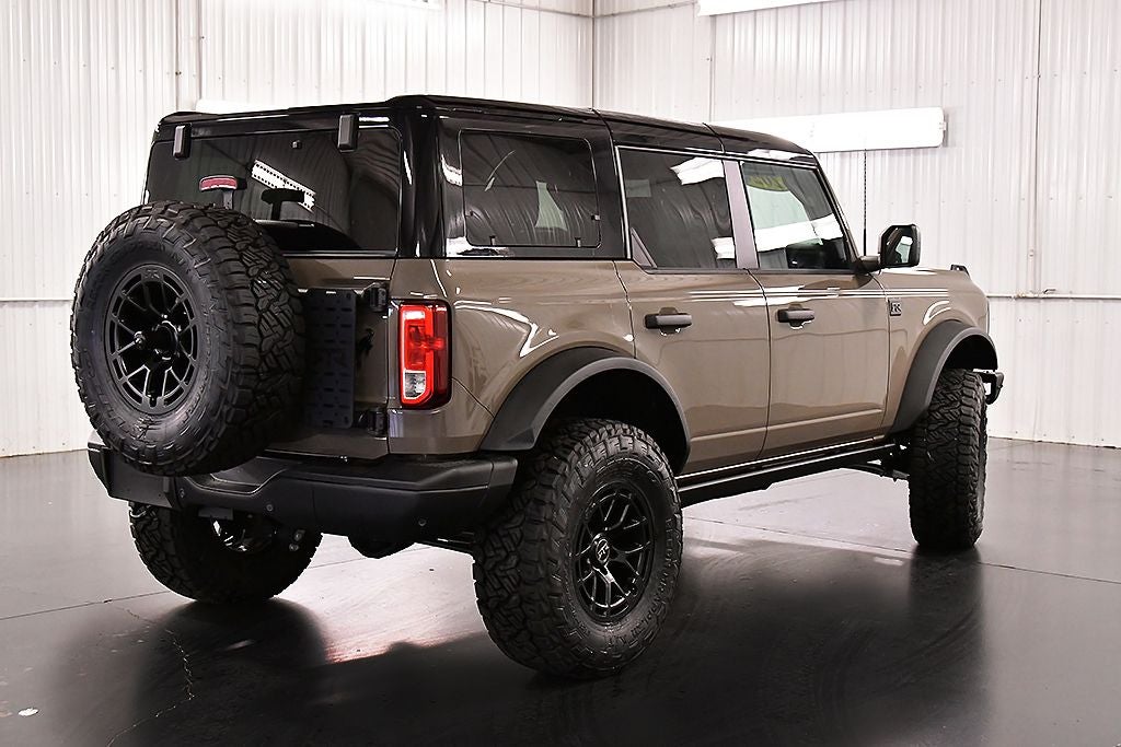 2026 Ford Bronco Big Bend Tuscany Black Diamond