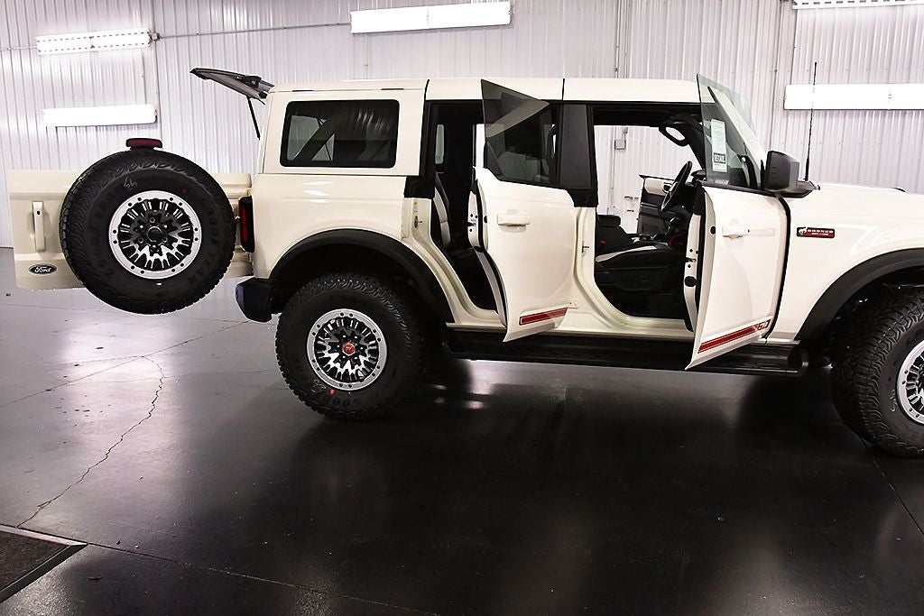 2026 Ford Bronco Outer Banks 60th Anniversary Edition