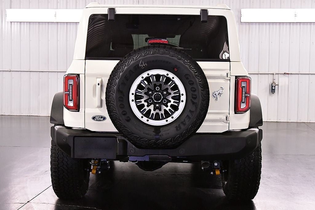 2026 Ford Bronco Outer Banks 60th Anniversary Edition