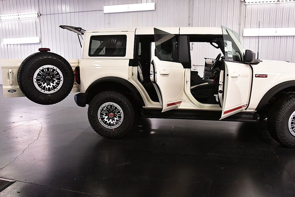2026 Ford Bronco Outer Banks 60th Anniversary