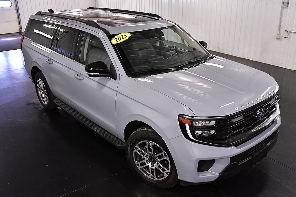 2025 Ford Expedition Max Active