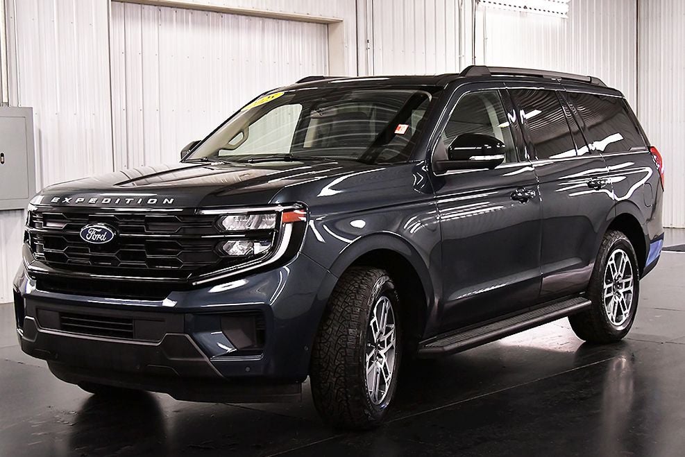 2025 Ford Expedition Active