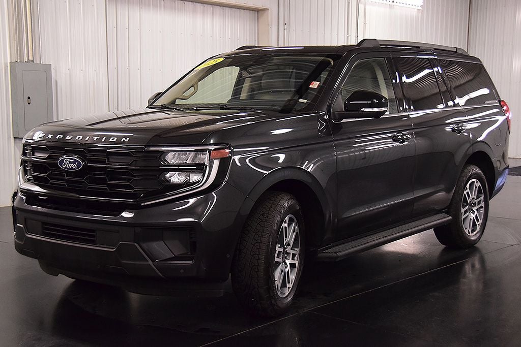 2025 Ford Expedition Active