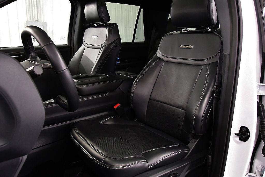 2025 Ford Expedition Platinum Stealth Edition