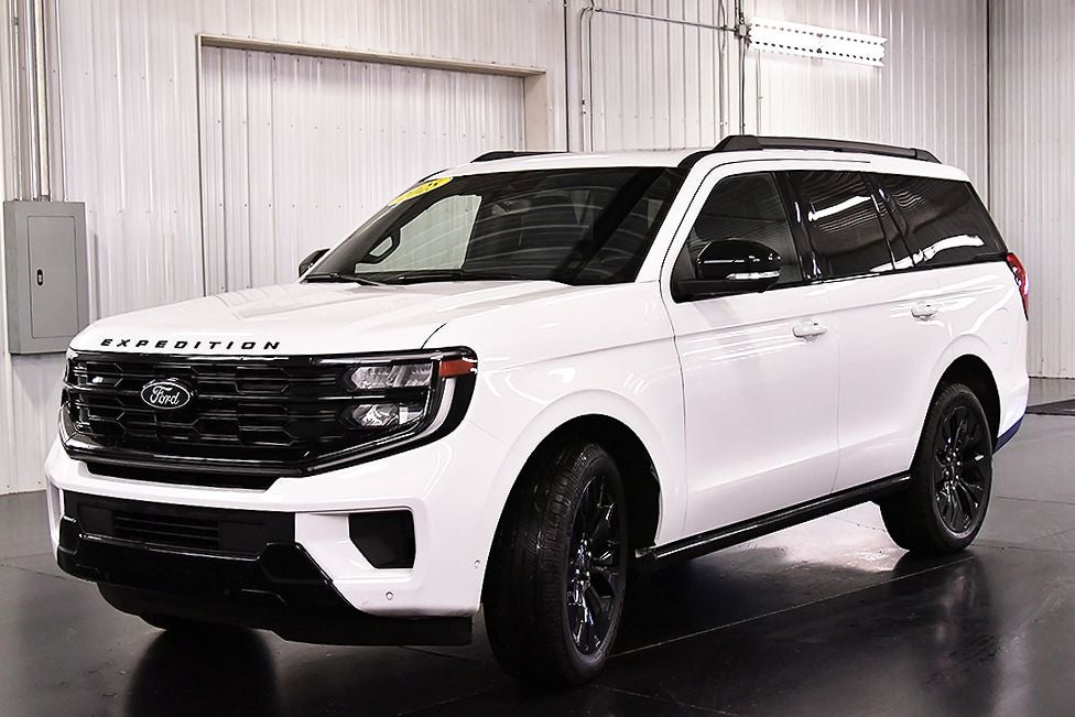 2025 Ford Expedition Platinum Stealth Edition
