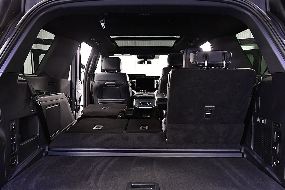 2025 Ford Expedition Platinum Stealth Edition