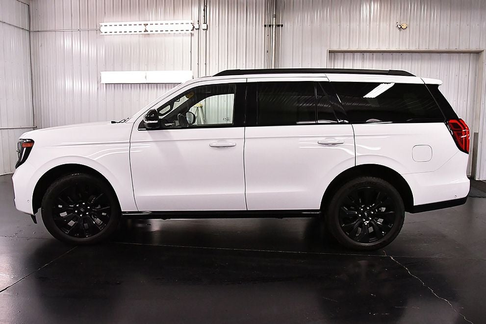 2025 Ford Expedition Platinum Stealth Edition