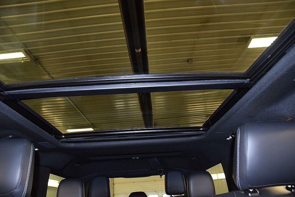 2025 Ford Expedition Platinum Steslth