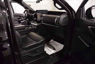 2025 Ford Expedition Platinum Steslth