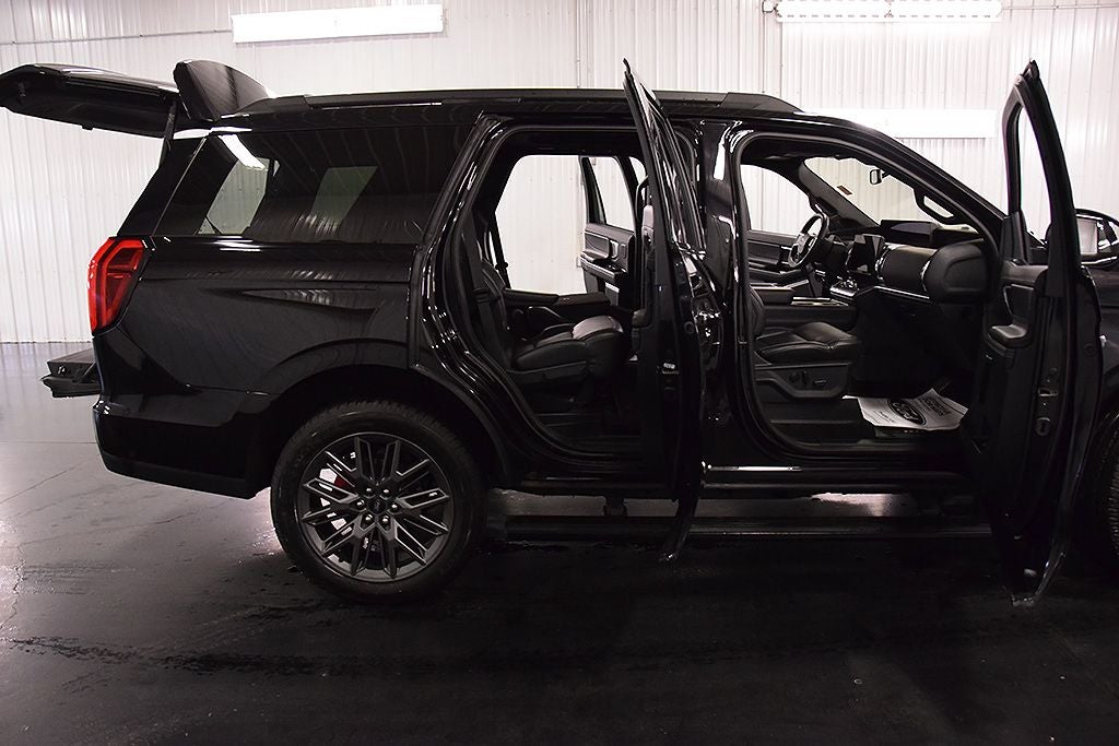 2025 Ford Expedition Platinum Steslth