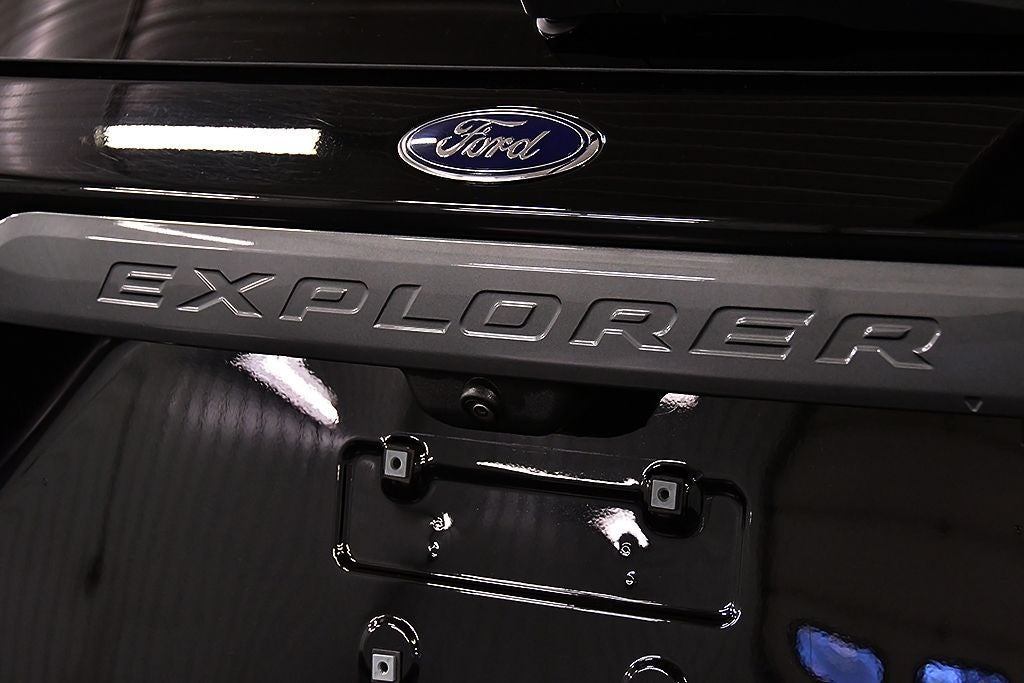 2023 Ford Explorer XLT Sport