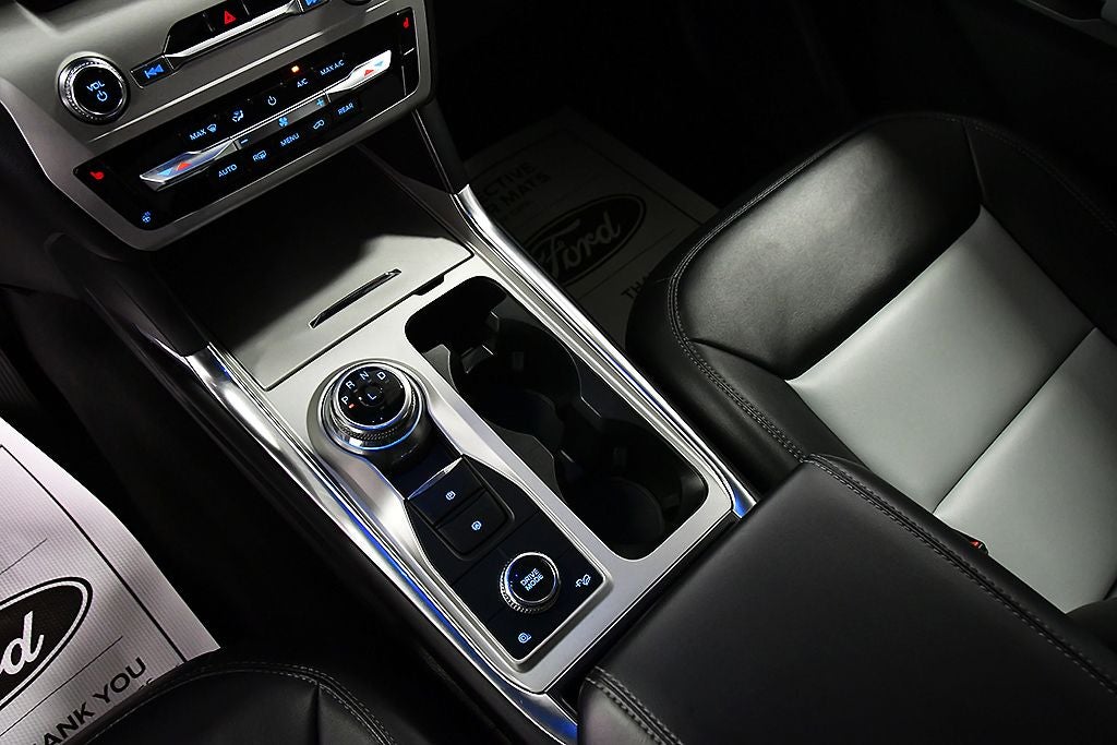 2023 Ford Explorer XLT Sport