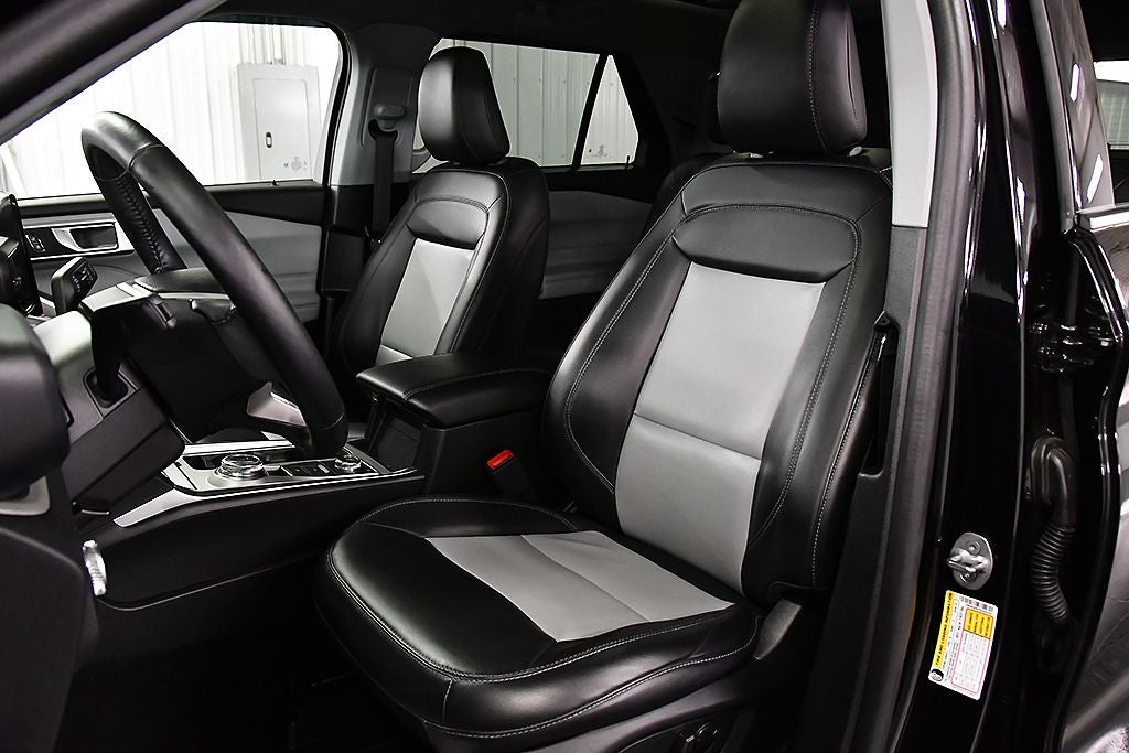 2023 Ford Explorer XLT Sport