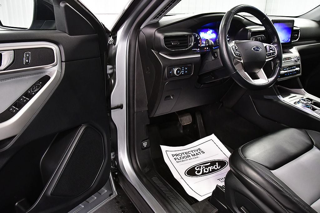 2022 Ford Explorer XLT Sport