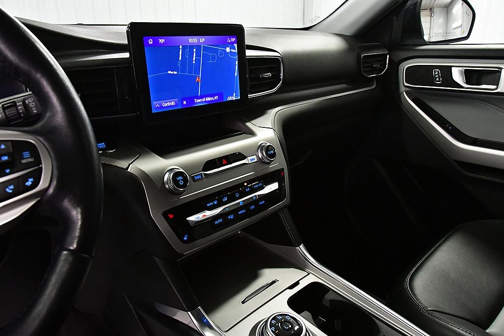 2022 Ford Explorer XLT Sport