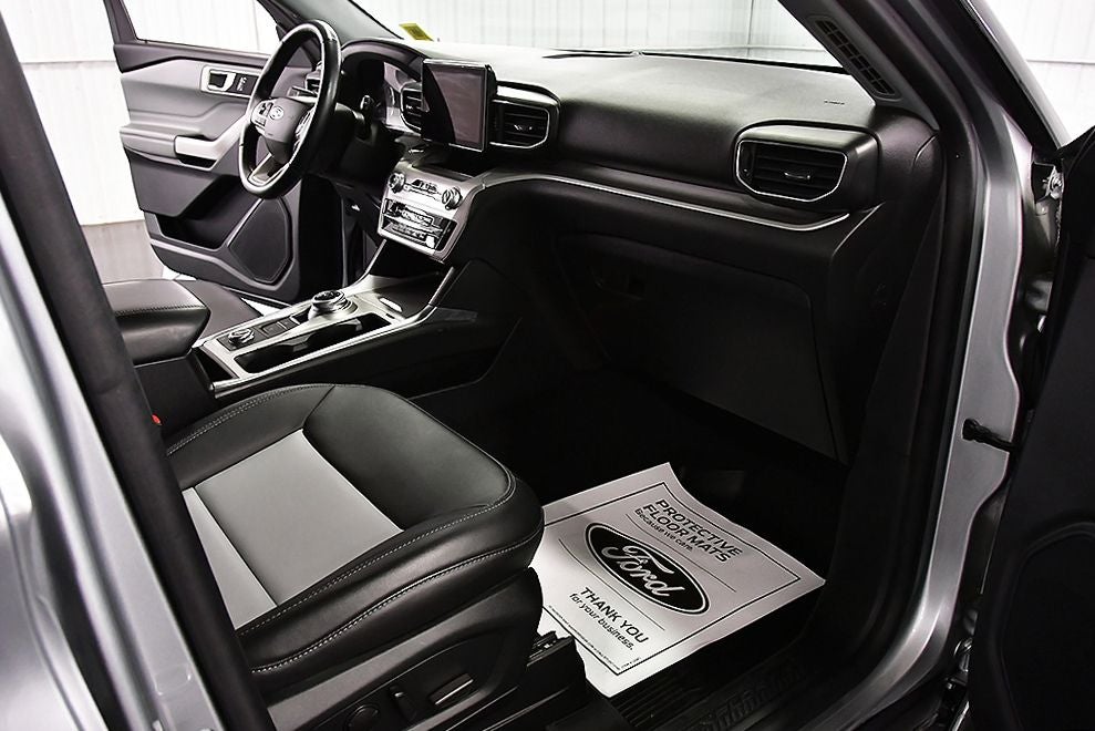 2022 Ford Explorer XLT Sport