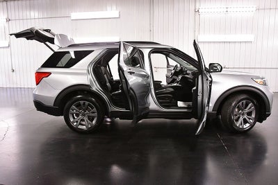 2022 Ford Explorer XLT Sport