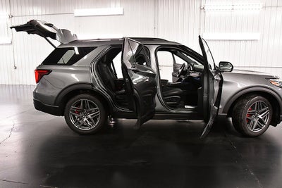 2027 Ford Explorer ST
