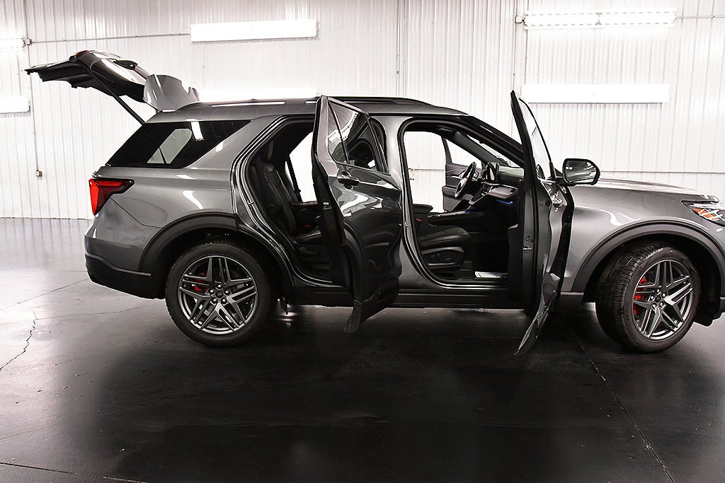 2027 Ford Explorer ST