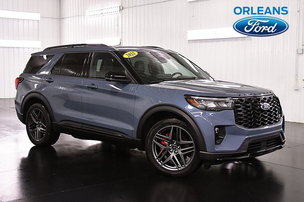 2025 Ford Explorer ST Sport Plus