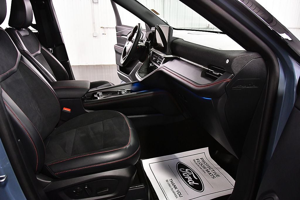 2025 Ford Explorer ST Sport Plus