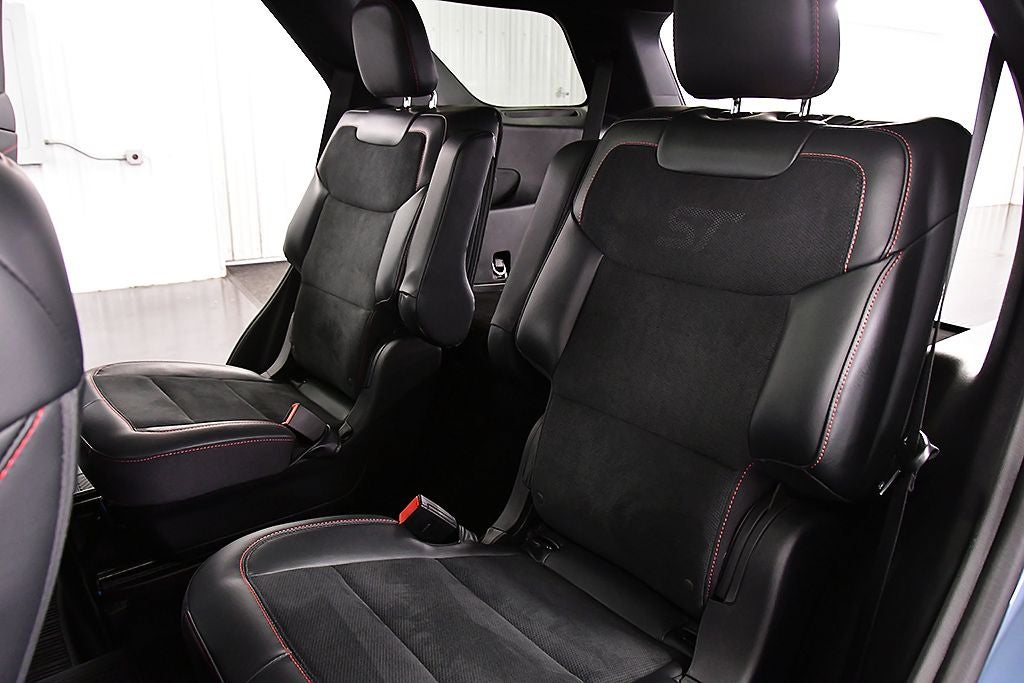 2025 Ford Explorer ST Sport Plus