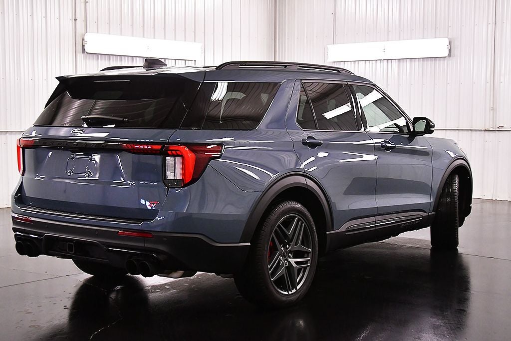 2025 Ford Explorer ST Sport Plus