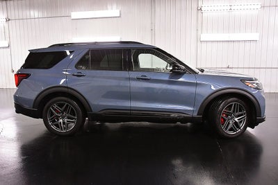 2025 Ford Explorer ST Sport Plus