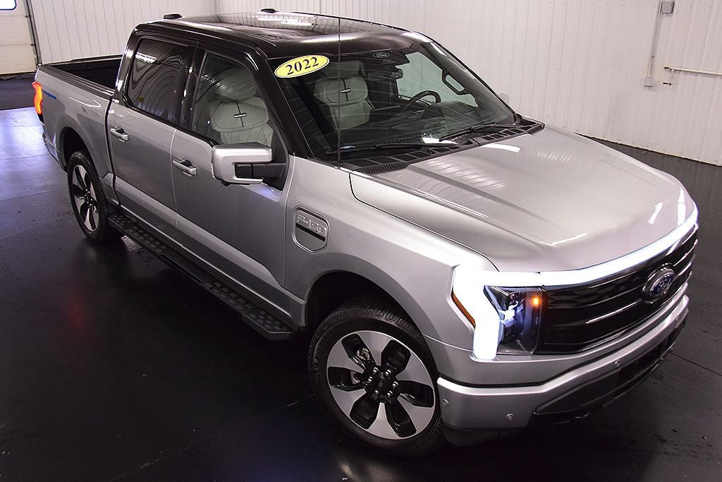 2022 Ford F-150 Lightning Platinum 5-1/2' Box