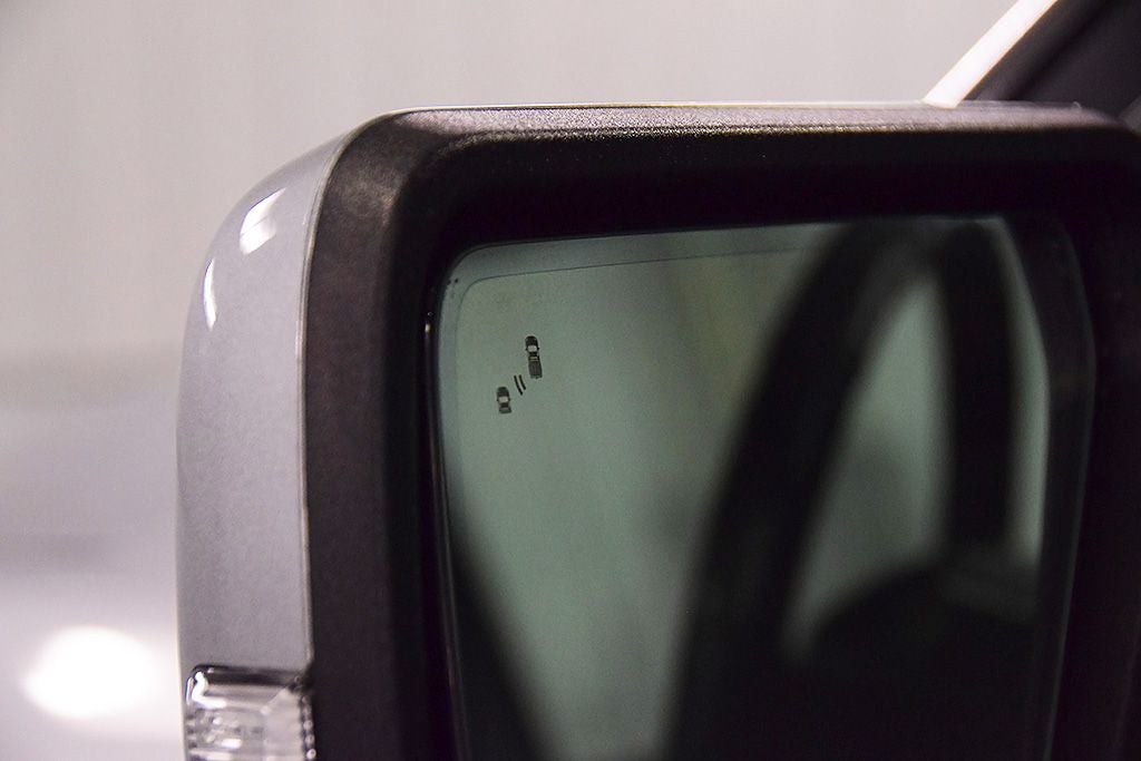 2022 Ford F-150 Lightning Platinum 5-1/2' Box