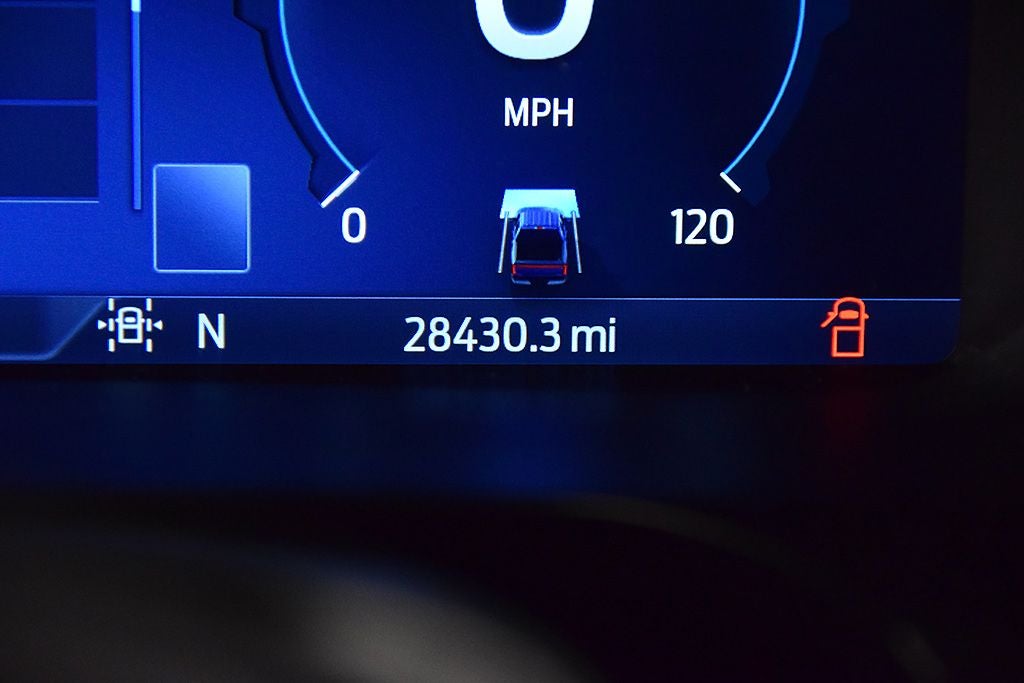 2022 Ford F-150 Lightning Platinum 5-1/2' Box