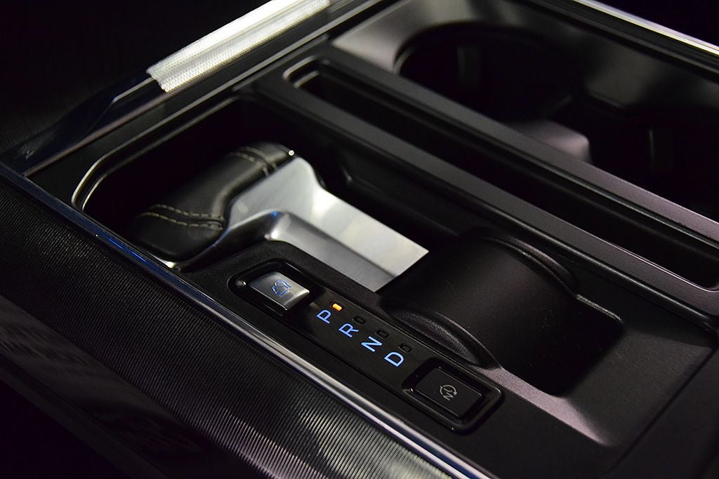 2022 Ford F-150 Lightning Platinum 5-1/2' Box