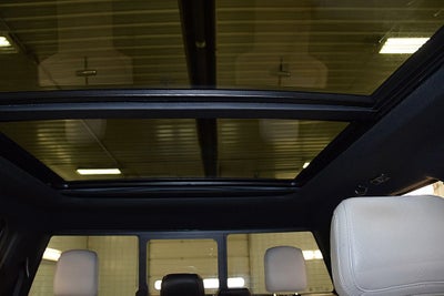 2022 Ford F-150 Lightning Platinum 5-1/2' Box