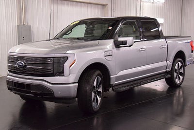 2022 Ford F-150 Lightning Platinum 5-1/2' Box