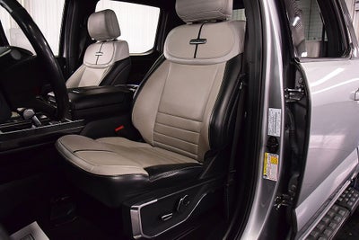 2022 Ford F-150 Lightning Platinum 5-1/2' Box