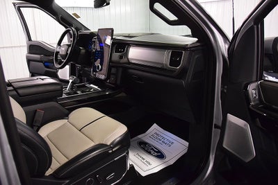 2022 Ford F-150 Lightning Platinum 5-1/2' Box