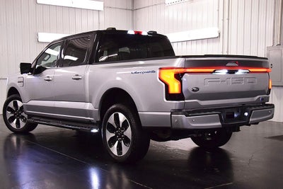 2022 Ford F-150 Lightning Platinum 5-1/2' Box