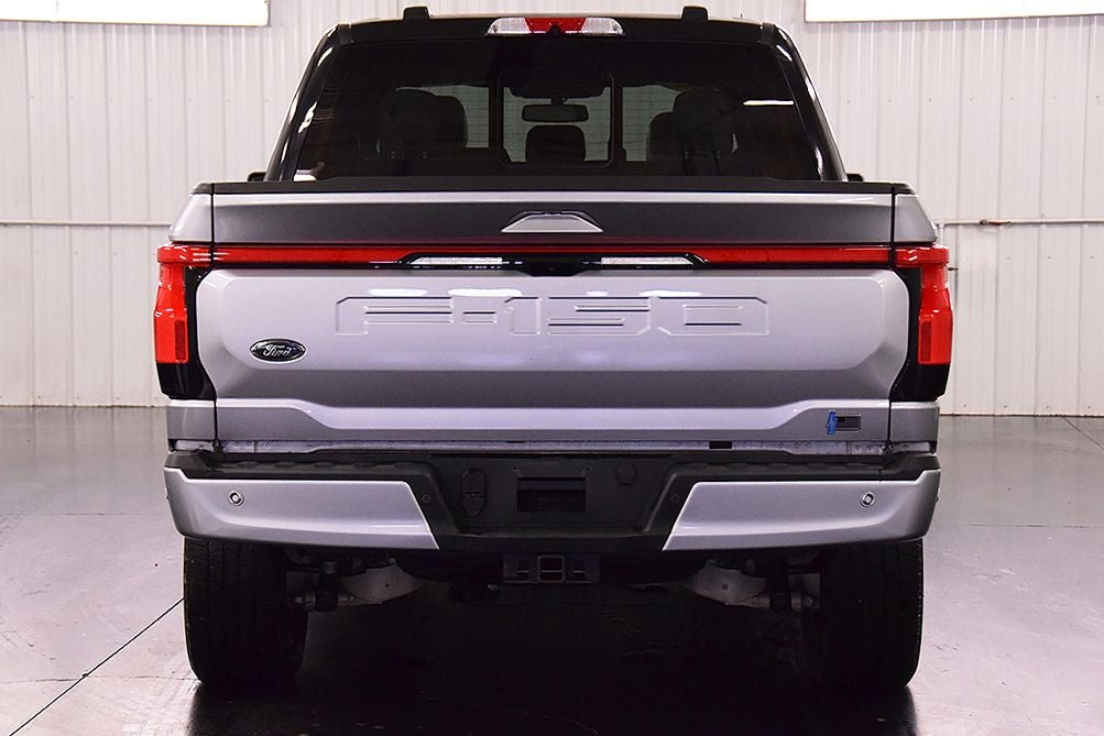 2022 Ford F-150 Lightning Platinum 5-1/2' Box