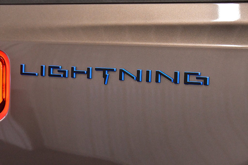 2023 Ford F-150 Lightning XLT 5-1/2' Box