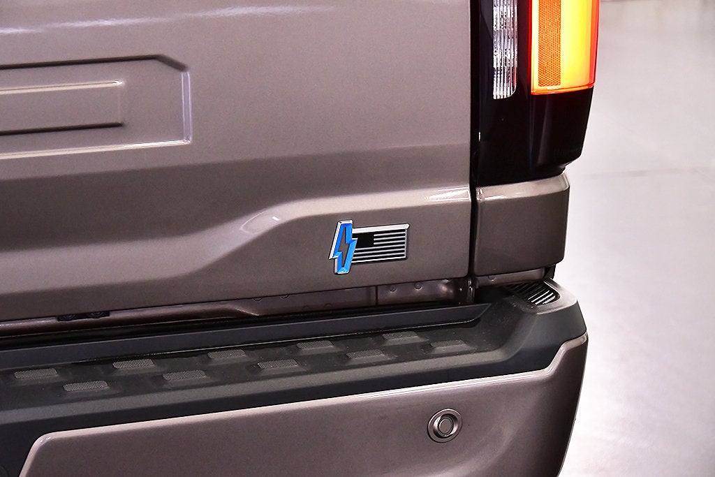 2023 Ford F-150 Lightning XLT 5-1/2' Box