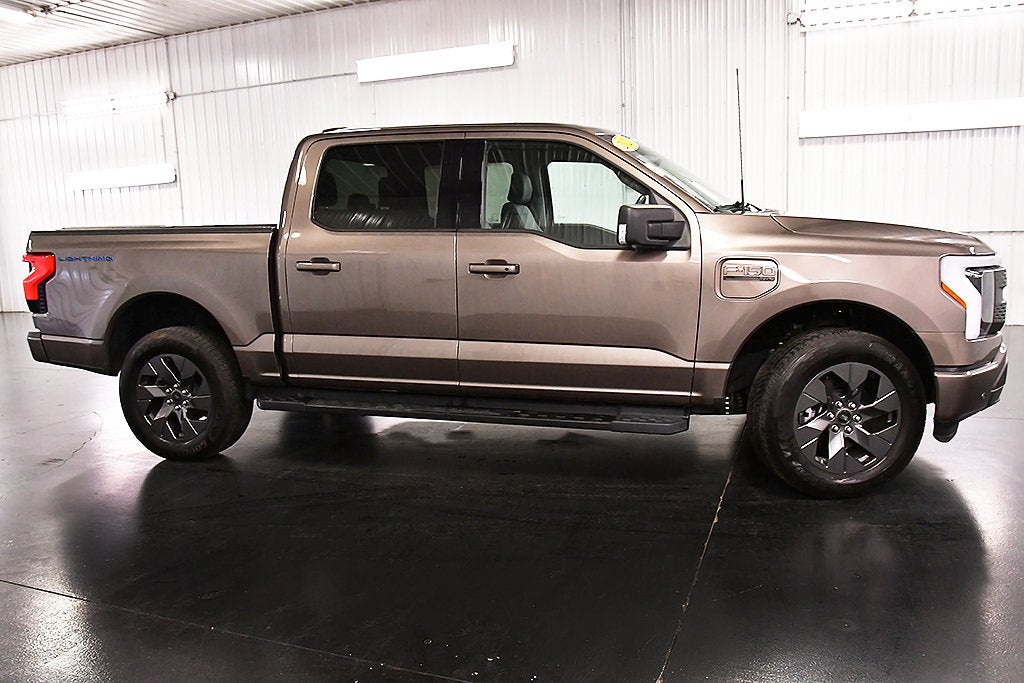 2023 Ford F-150 Lightning XLT 5-1/2' Box