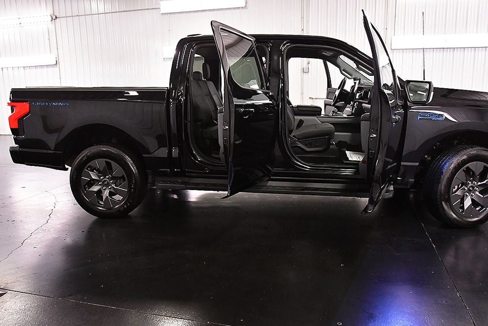 2024 Ford F-150 Lightning Flash 5-1/2' Box
