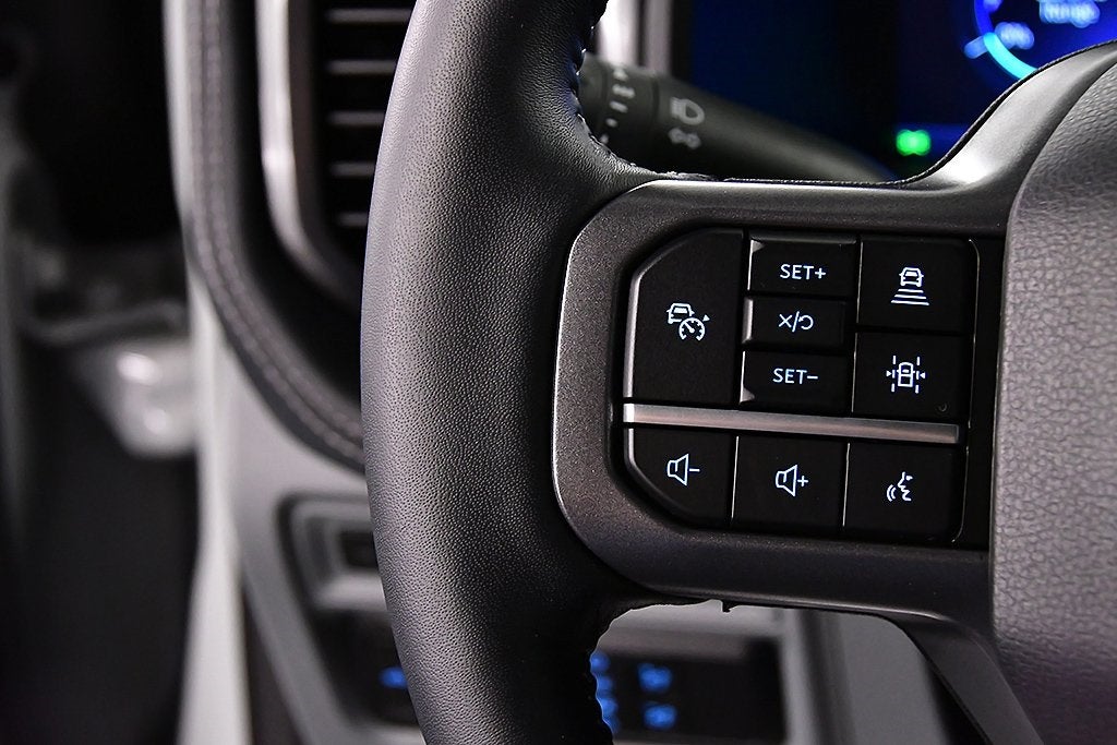 2024 Ford F-150 Lightning Flash 5-1/2' Box