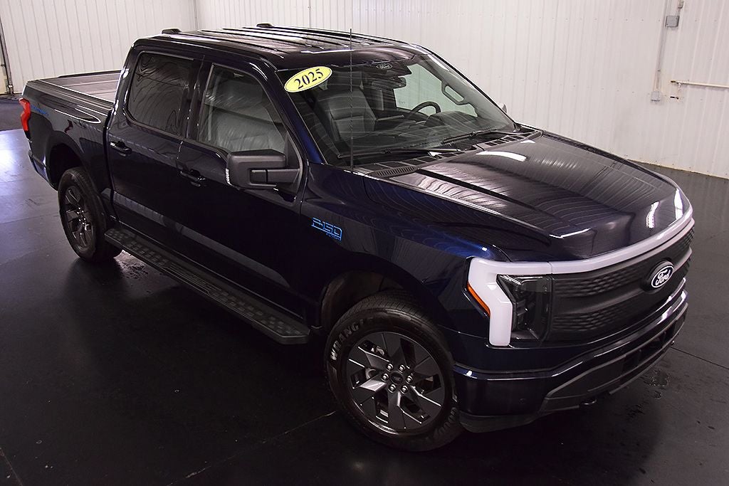 2025 Ford F-150 Lightning Flash 5-1/2' Box