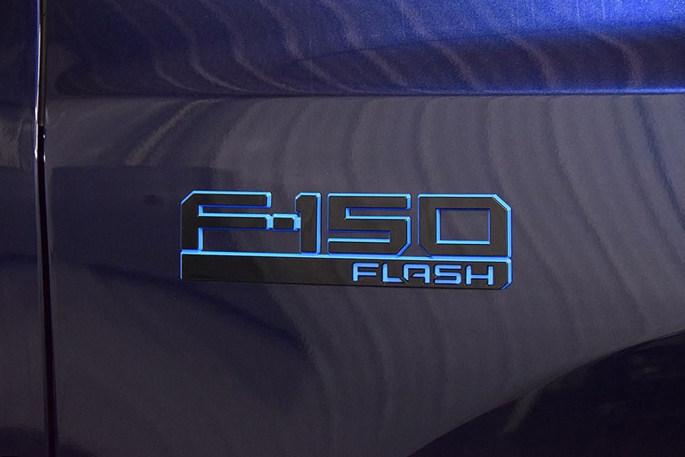 2025 Ford F-150 Lightning Flash 5-1/2' Box